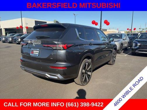 Graphite Gray 2026 Mitsubishi Outlander SE 2.5 2WD
