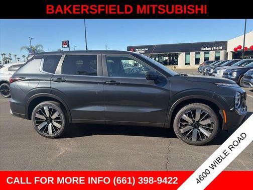 Graphite Gray 2026 Mitsubishi Outlander SE