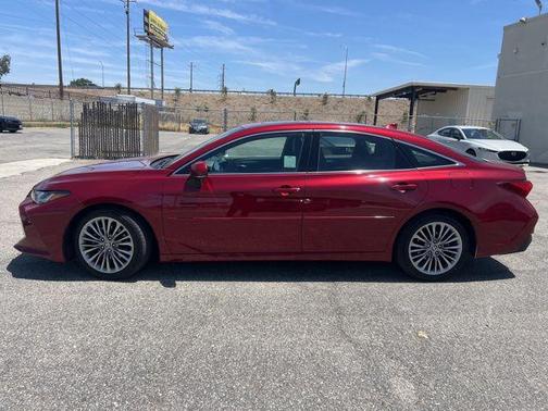2022 Toyota Avalon Limited