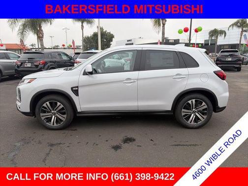Diamond White 2026 Mitsubishi Outlander Sport 2.0 ES