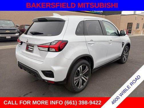 Diamond White 2026 Mitsubishi Outlander Sport 2.0 ES