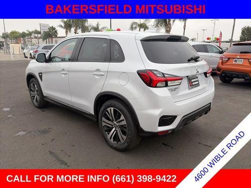 Diamond White 2026 Mitsubishi Outlander Sport 2.0 ES
