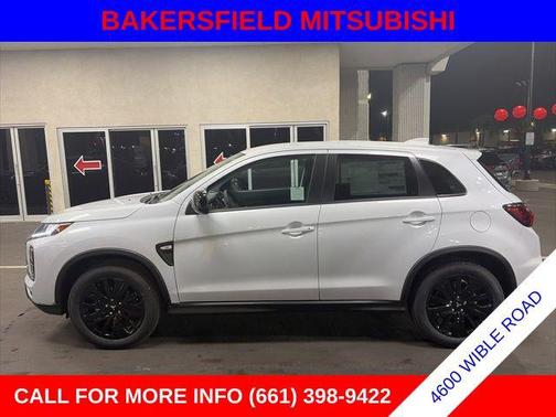 Diamond White 2026 Mitsubishi Outlander Sport 2.0 LE