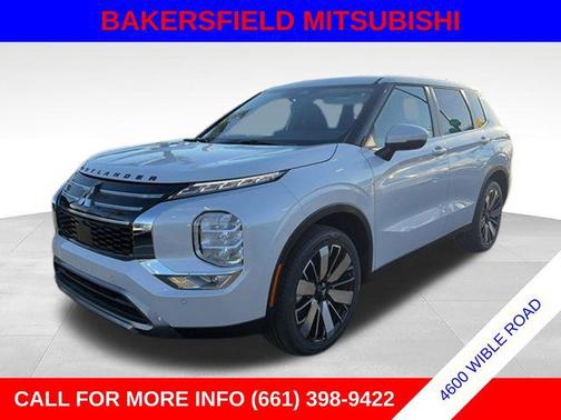 Diamond White 2026 Mitsubishi Outlander SE 2.5 2WD