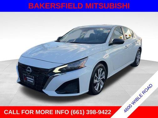 Glacier White 2024 Nissan Altima S FWD