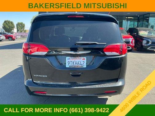 2022 Chrysler Voyager LX