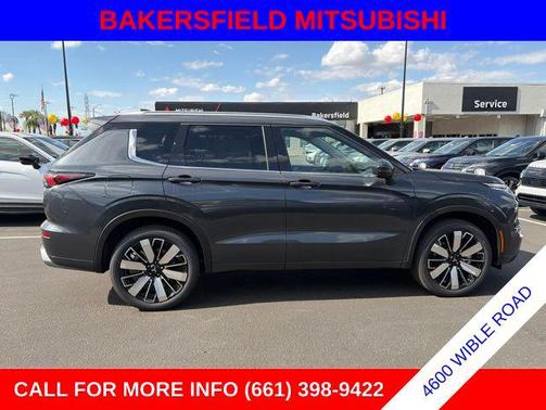 Graphite Gray 2026 Mitsubishi Outlander SEL 2.5 2WD