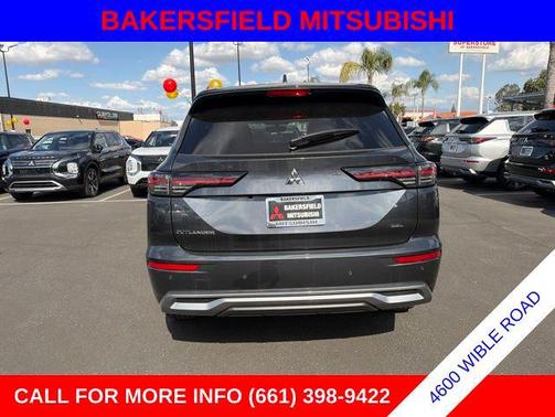 Graphite Gray 2026 Mitsubishi Outlander SEL 2.5 2WD