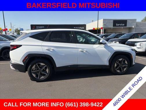 White Pearl 2025 Hyundai TUCSON SEL