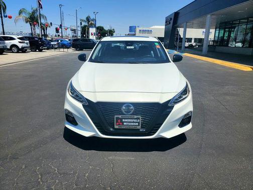 2022 Nissan Altima SR Intelligent AWD