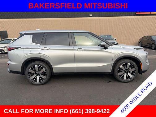 Silver Alloy 2026 Mitsubishi Outlander SE 2.5 2WD