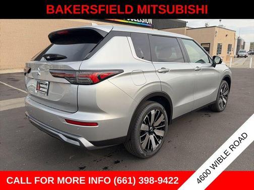 Silver Alloy 2026 Mitsubishi Outlander SE