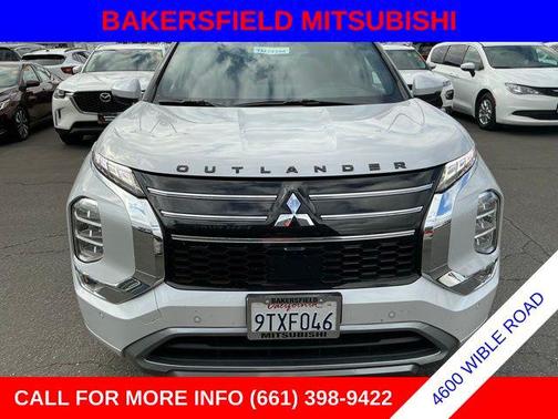 White Diamond/Black Roof 2025 Mitsubishi Outlander SEL 2.5 2WD
