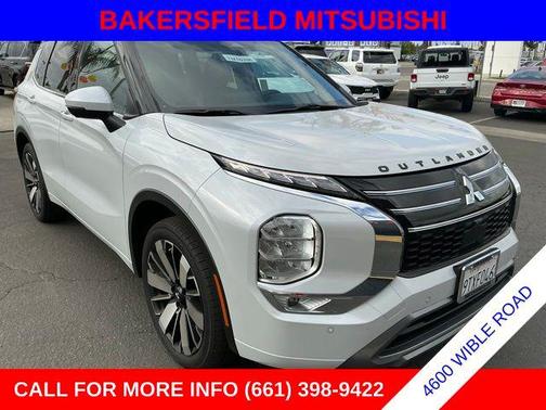 White Diamond/Black Roof 2025 Mitsubishi Outlander SEL 2.5 2WD