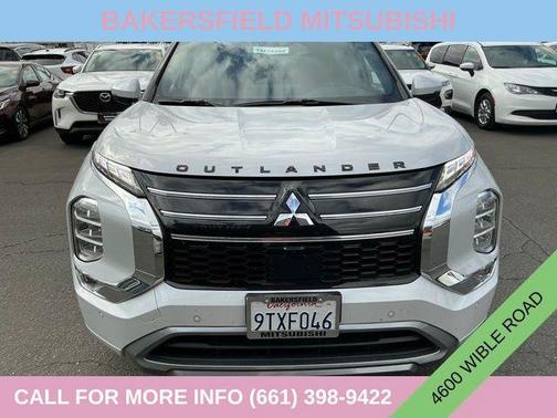 White Diamond/Black Roof 2025 Mitsubishi Outlander SEL 2.5 2WD