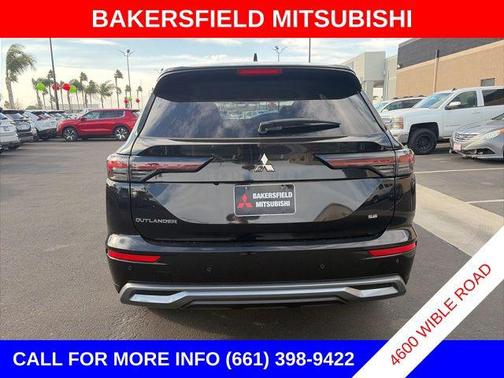 Black Diamond 2026 Mitsubishi Outlander SE