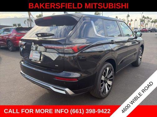 Black Diamond 2026 Mitsubishi Outlander SE