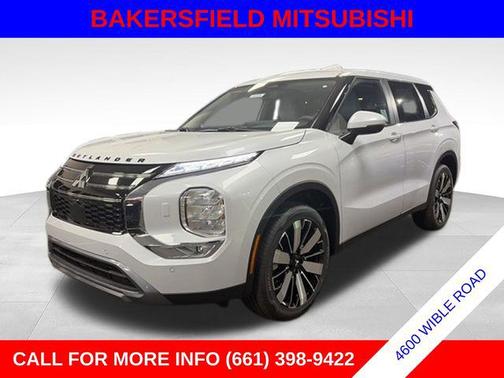 Diamond White 2026 Mitsubishi Outlander SE 2.5 S-AWC