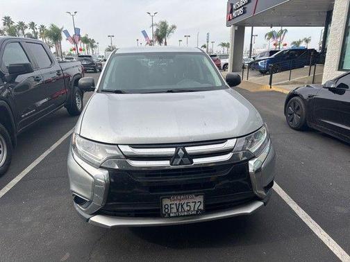 2018 Mitsubishi Outlander ES