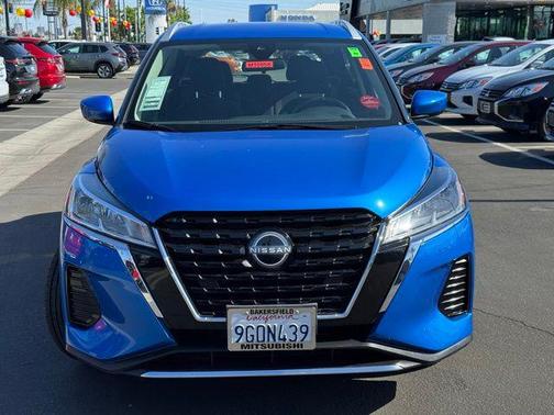 2023 Nissan Kicks SV