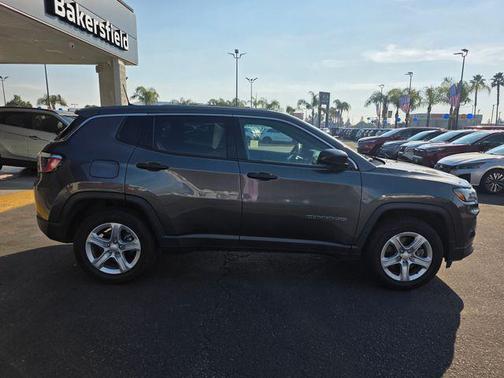 2023 Jeep Compass Sport