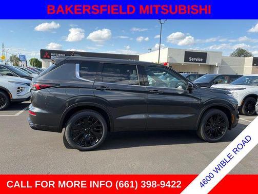 Graphite Gray 2026 Mitsubishi Outlander LE 2.5 2WD