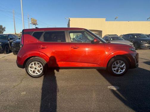 Mars Orange 2024 Kia Soul LX
