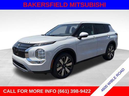 Diamond White 2026 Mitsubishi Outlander SE S-AWC