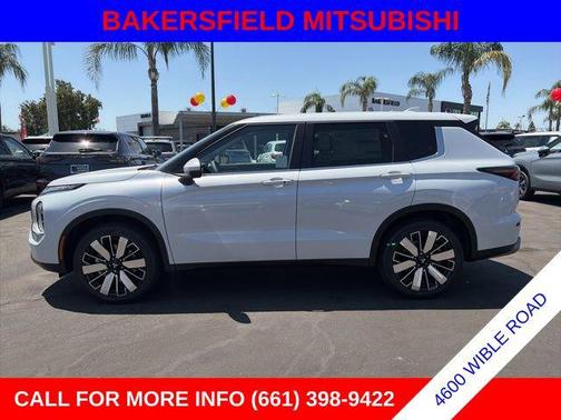 Diamond White 2026 Mitsubishi Outlander SE S-AWC