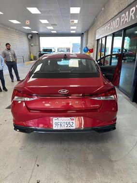 2023 Hyundai ELANTRA Limited