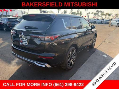 Black Diamond 2026 Mitsubishi Outlander SE