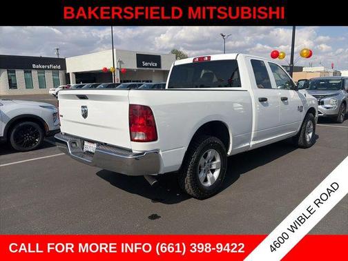 Bright White Clearcoat 2024 RAM 1500 Classic SLT