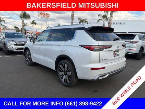 Diamond White 2026 Mitsubishi Outlander SEL