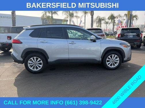 2024 Toyota Corolla Cross LE