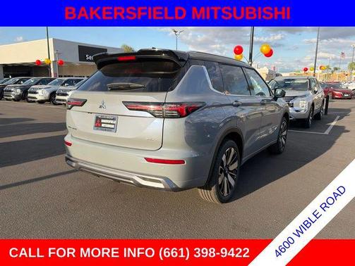 Moonstone 2026 Mitsubishi Outlander SEL 2.5 2WD