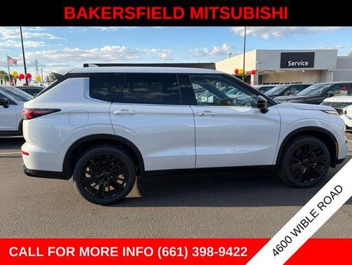Diamond White 2026 Mitsubishi Outlander LE S-AWC