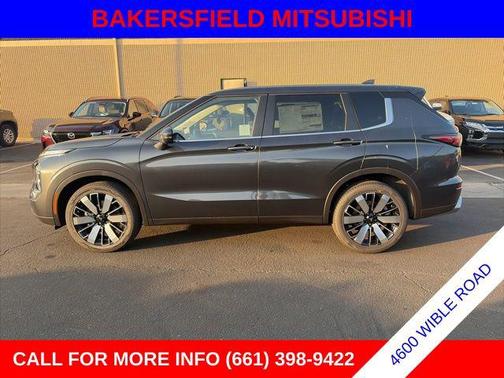 Graphite Gray 2026 Mitsubishi Outlander SE 2.5 2WD