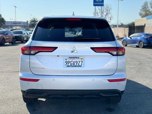 2024 Mitsubishi Outlander ES 2.5 2WD