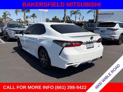 Ice 2024 Toyota Camry SE