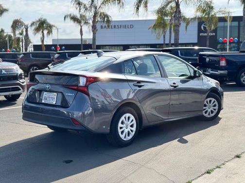 2021 Toyota Prius LE