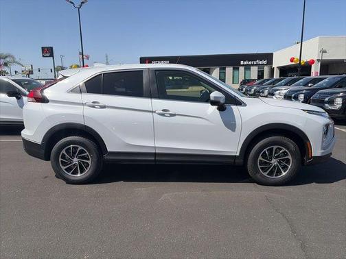 Diamond White 2026 Mitsubishi Eclipse Cross ES