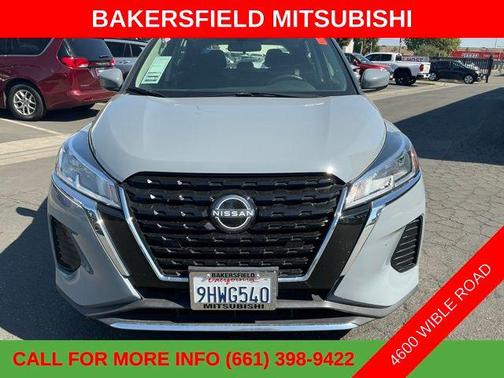 2023 Nissan Kicks SV