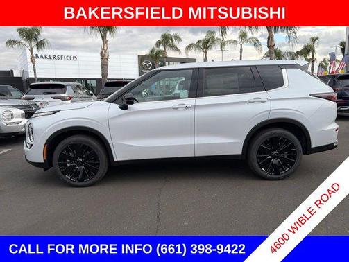 Diamond White 2026 Mitsubishi Outlander LE S-AWC
