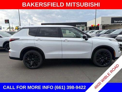 Diamond White 2026 Mitsubishi Outlander LE S-AWC