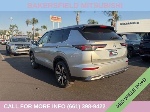 Silver Alloy 2026 Mitsubishi Outlander SE 2.5 2WD