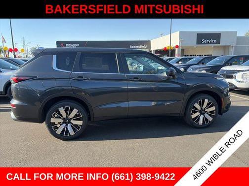 Graphite Gray 2026 Mitsubishi Outlander SE