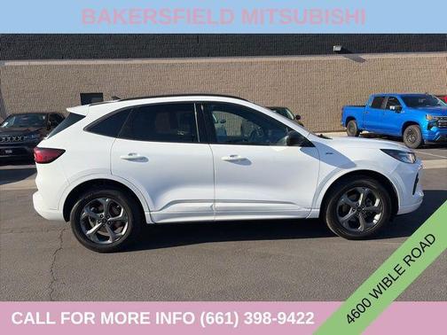 Oxford White 2023 Ford Escape ST-Line