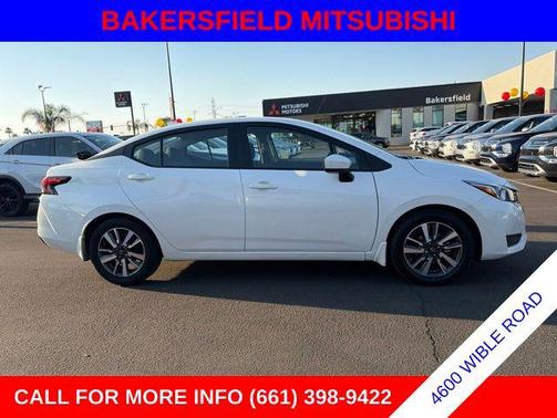 Aspen White Tricoat 2024 Nissan Versa 1.6 SV