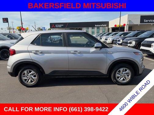 Shimmering Silver 2024 Hyundai VENUE SE