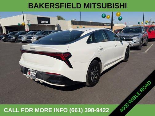 Snow White Pearl 2025 Kia K5 LXS